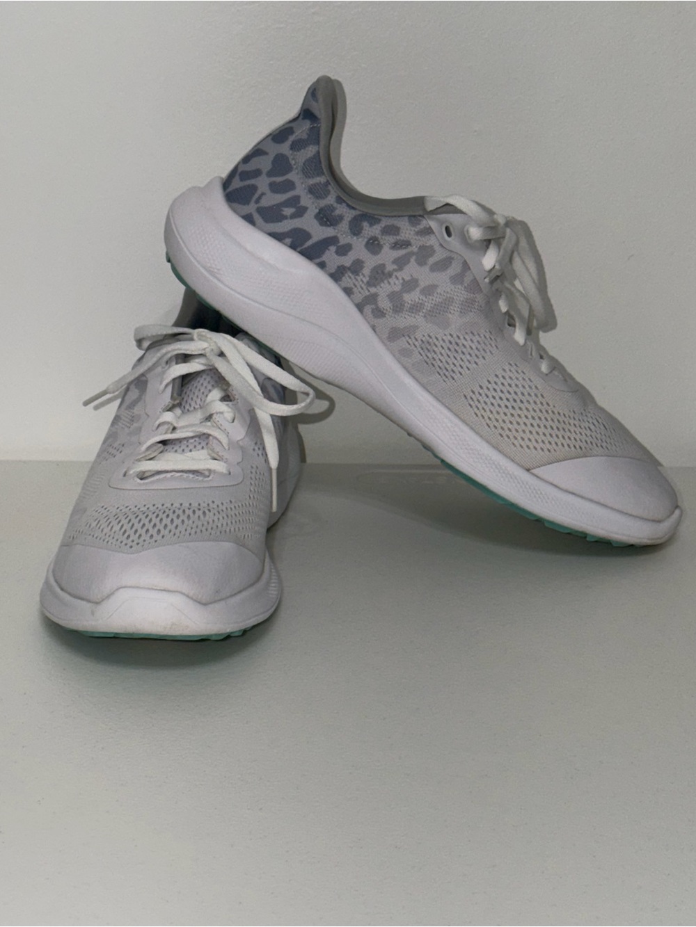 Footjoy FJ Flex Spikeless Golf Shoes White Grey Leopard Women’s Size 10